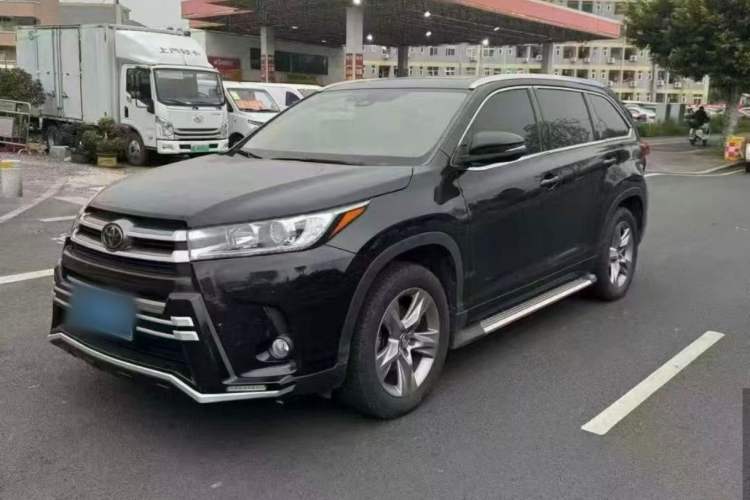 Used Toyota Highlander 2018 2.0T Four-Wheel Drive Luxury Version 7 Seats China VI Standard