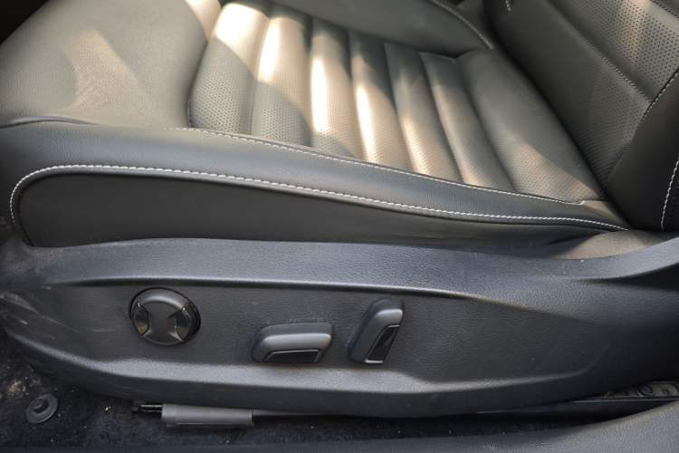 Used Volkswagen Lamando 2019 280TSI DSG Comfort Edition China VI standard