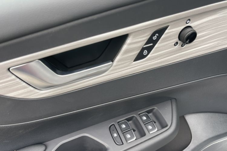 Used Hongqi E-QM5 2024 500km Range Edition
