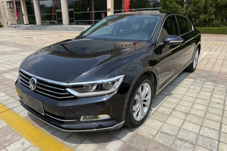 Used Volkswagen Magotan 2017 330TSI DSG Luxury Model