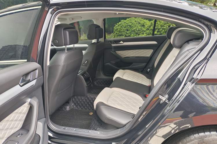 Used Volkswagen Magotan 2023 2 Million Units Commemorative Edition 330TSI DSG Luxury Version