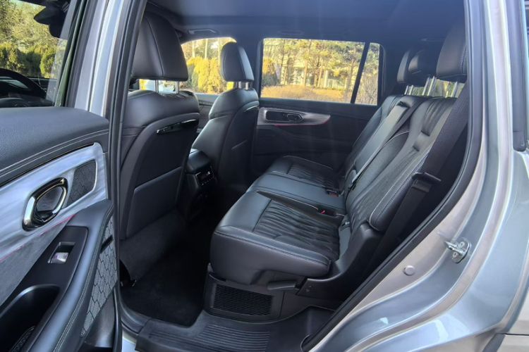 Used GAC Trumpchi GS8 2022 Dual-Engine Series 2.0TM Two-Wheel Drive Prestige Edition (7 Seats)