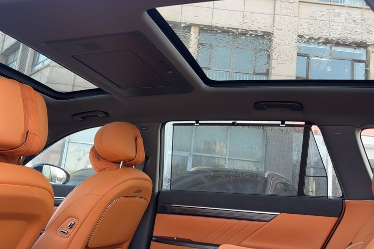 Used Dongfeng eπ eπ008 2025 210 Ultra Range-Extended Version 5 Seats
