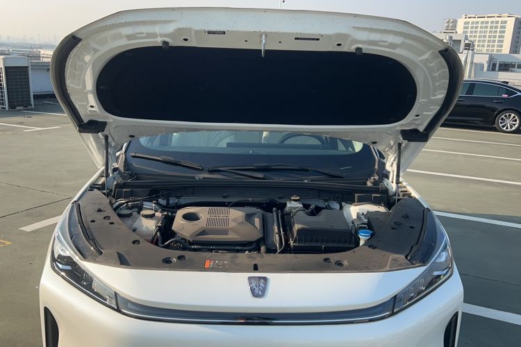 Used Roewe D5X DMH 2024 135 Tech Edition