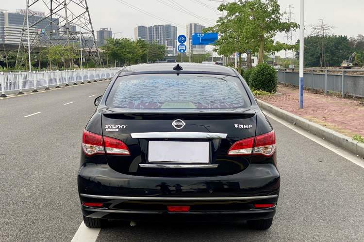 Used Nissan Sylphy 2012 Classic 1.6XE Automatic Comfort Edition Exterior 8