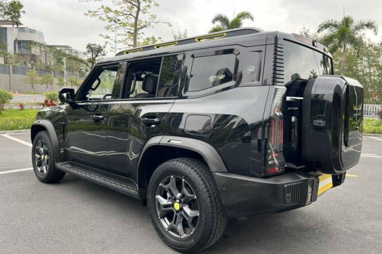 Used JETOUR Traveler 2023 2.0T All-Wheel Drive CrossPRO+ Exterior 8