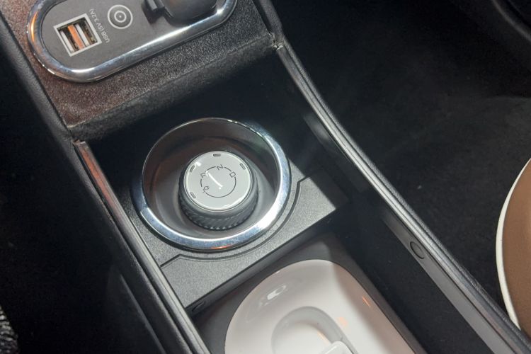 Used Wuling Hongguang MINIEV 2022 GAMEBOY 200km Gaming Edition with Lithium Iron Phosphate
