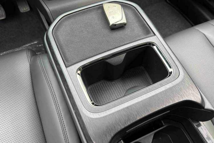 Used HEDMOS 06 2025 Model 520km