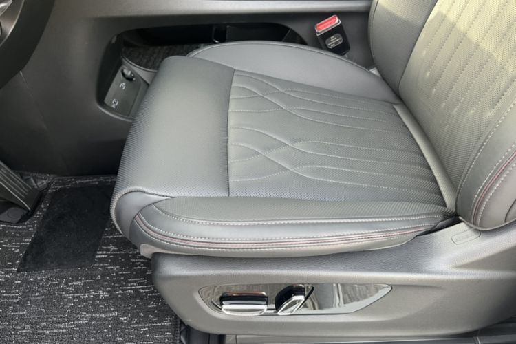 Used GAC Trumpchi M8 2024 Master Series 400T Prestige Edition Interior 5