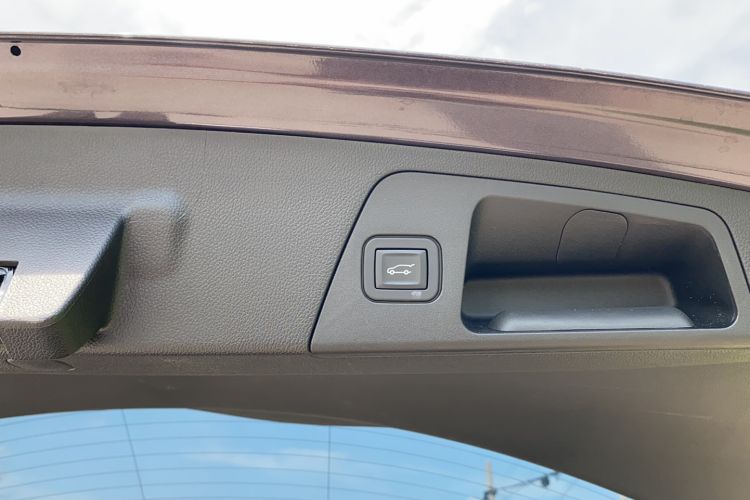 Used Buick Envision 2018 20T Two-Wheel Drive Luxury Model Interior 10