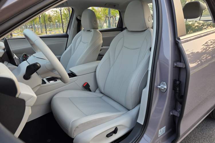 Used Volkswagen Lavida 2026 Pro 300TSI Starry Zhi Yi Edition Left Front Seat