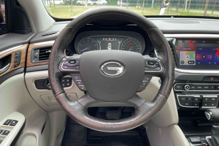 Used GAC Trumpchi GS8 2017 320T Four-Wheel Drive Luxury Smart Connectivity Version (7 Seats)