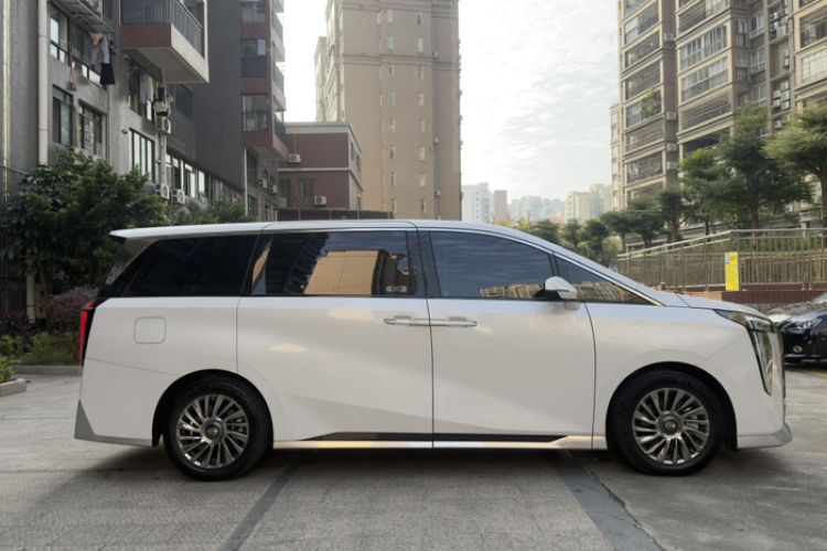 Used GAC Trumpchi M8 2023 Zongshi Series 400T Ultimate Edition
