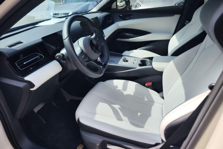 Used BYD Seal 06 New Energy 2025 DM-i Smart Drive 80KM Luxury Model
