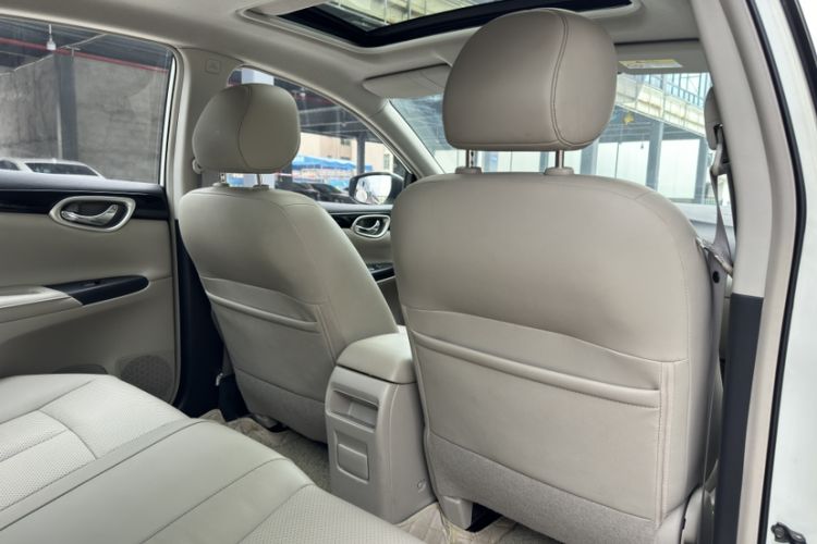 Used Nissan Sylphy 2016 1.6XV CVT Smart Enjoyment Version Interior 7