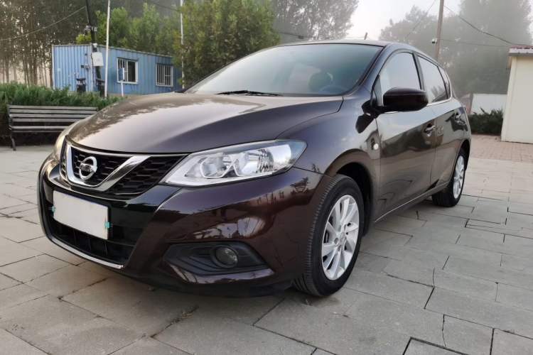 Used Nissan Tiida 2016 1.6L CVT Cool Dynamic Edition