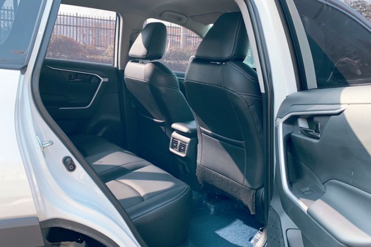 Used Toyota RAV4 2023 2.0L CVT Two-Wheel Drive Urban Edition