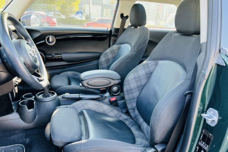 Used MINI MINI 2018 1.5T COOPER Classic Edition