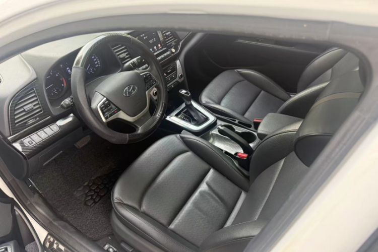 Used Hyundai Elantra (6th Generation / Lingdong) 2016 1.6L Automatic ZhiXuan · Luxury Version
