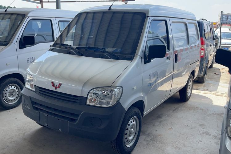 Used Wuling Zhiguang 2023 1.5L Utility Version with Enclosed Windows 2 Seats