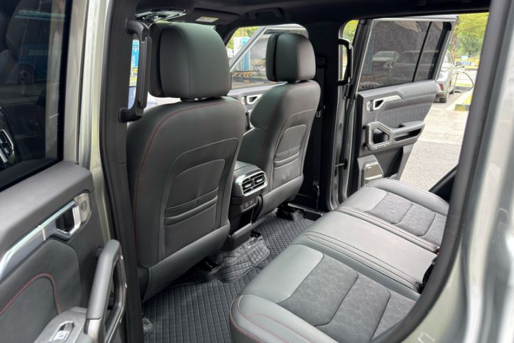 Used JETOUR Traveler 2023 2.0T All-Wheel Drive CrossPRO+
