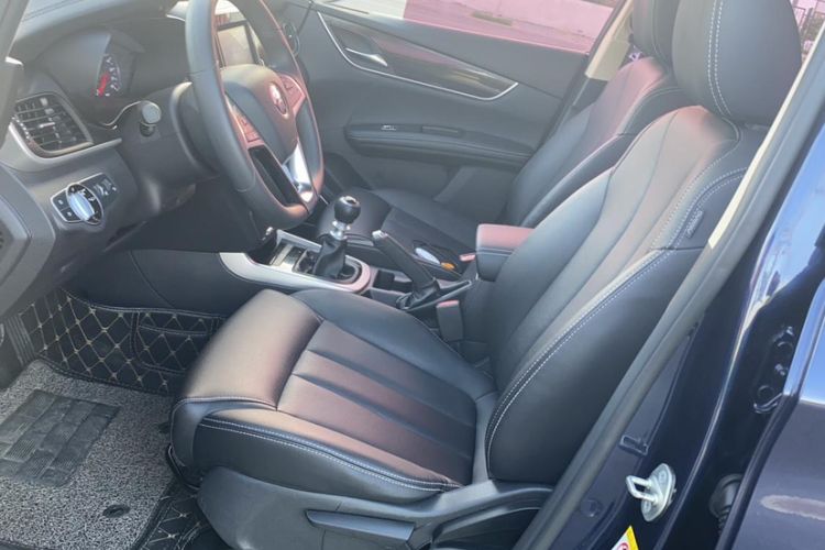 Used BYD Song MAX 2017 1.5T Manual Smart Connect Luxury 7-Seater