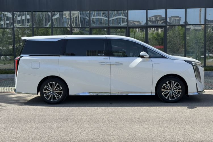 Used GAC Trumpchi M8 2024 Master Series 400T Prestige Edition