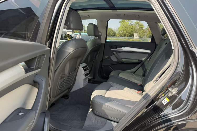 Used Audi Q5L 2018 40 TFSI Prestige Fashion Edition China VI Interior 3