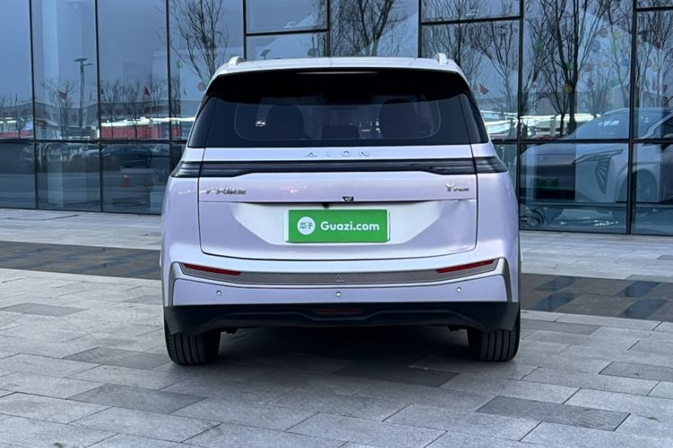 Used AION Y 2022 Plus 70 Tech Edition