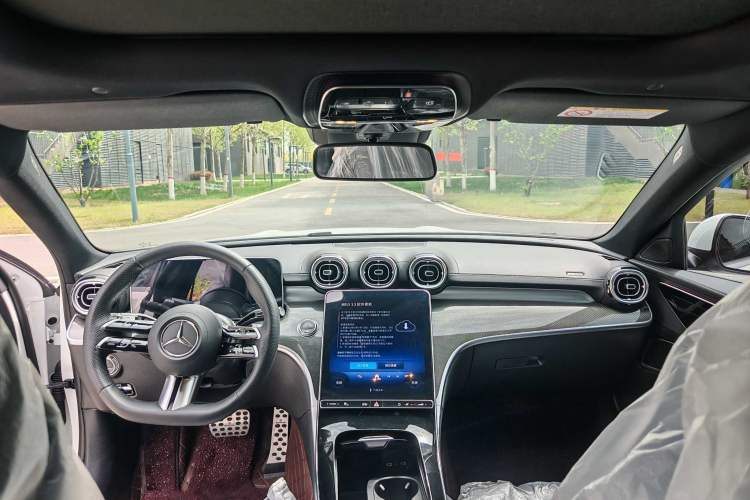 Used Mercedes-Benz C-Class 2025 Facelift C 260 L Sport Edition Interior 1