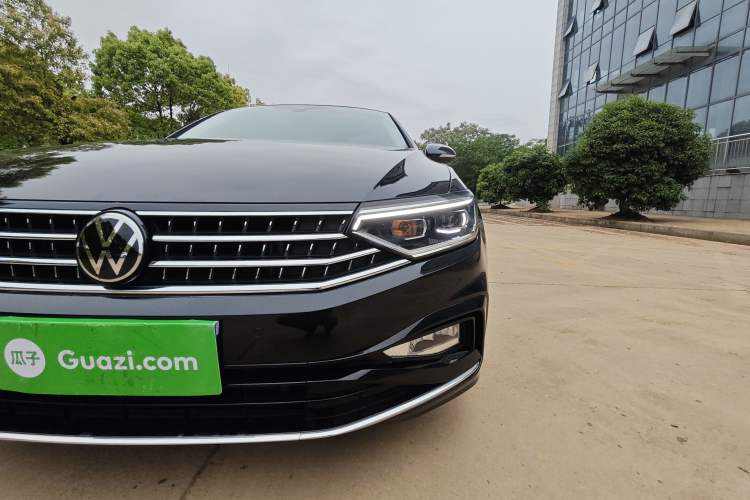 Used Volkswagen Magotan 2023 2 Million Units Commemorative Edition 330TSI DSG Luxury Version