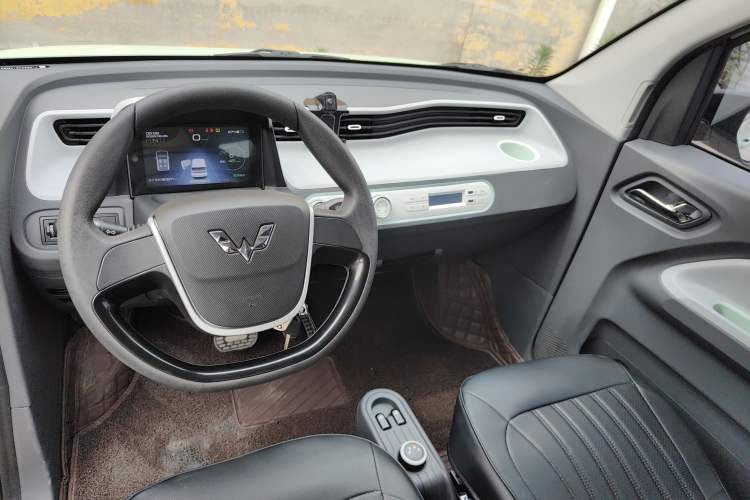 Used Wuling Hongguang MINIEV 2021 Macaron Premium Model – Lithium Iron Phosphate