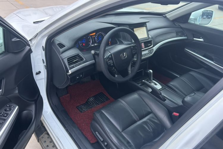 Used Honda Crosstour 2014 2.4L Luxury Edition Left Front Seat