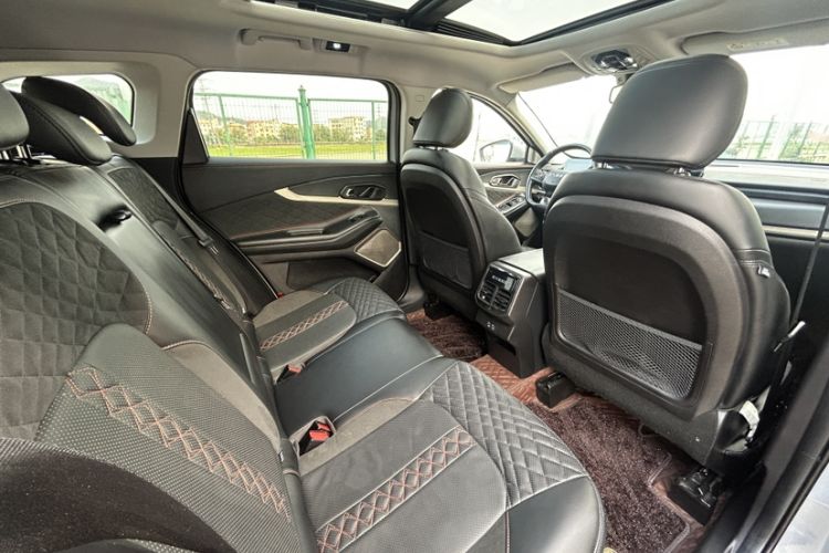 Used EXEED Lingyun 2021 400T Two-Wheel Drive Star Prestige Edition
