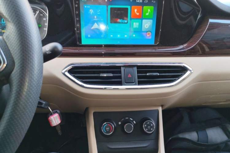 Used Kuayue Kuayue Xing V7 EV 2022 High-End Model with 240 km
