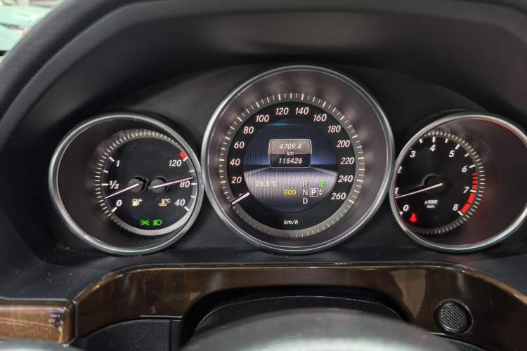 Used Mercedes-Benz E-Class 2014 E 260 L Luxury Model
