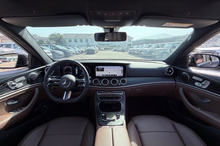 Used Mercedes-Benz E-Class 2022 E 300 L Sporty and Stylish Model
