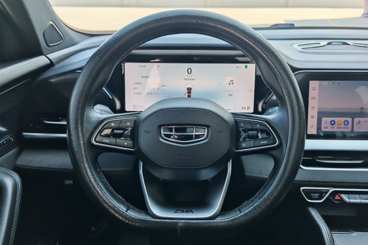 Used Geely Auto Monjaro L 2024 2.0TD High-Power Automatic Two-Wheel Drive Yunqi Version Interior 2