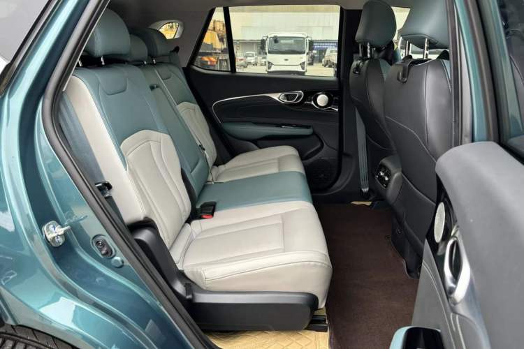 Used AION V 2023 Plus 70 Smart Enjoyment Seven-Seater Edition Ternary Lithium
