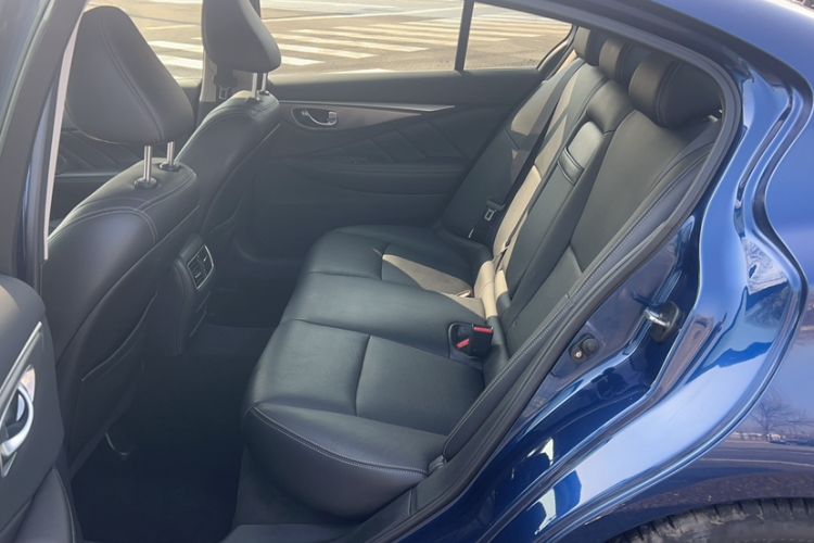 Used Infiniti Q50L 2018 2.0T Enjoyment Edition China V standard