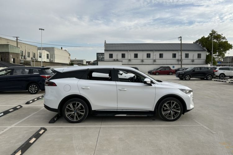 Used BYD Tang New Energy 2020 DM 2.0T Dual-Engine All-Wheel Drive Prestige 7-Seater China VI Standard