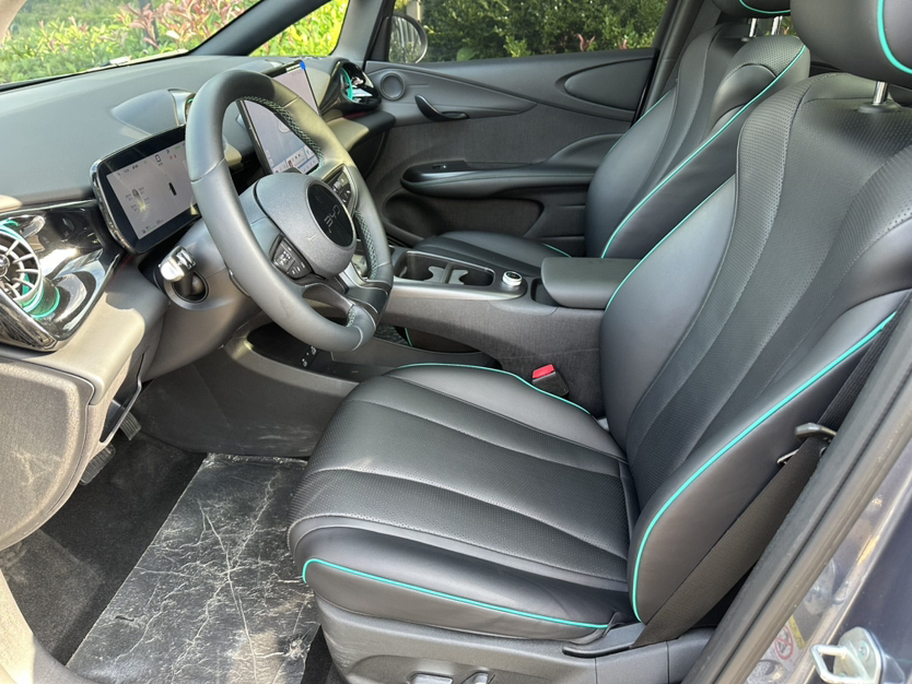 Vordere Reihe im Auto