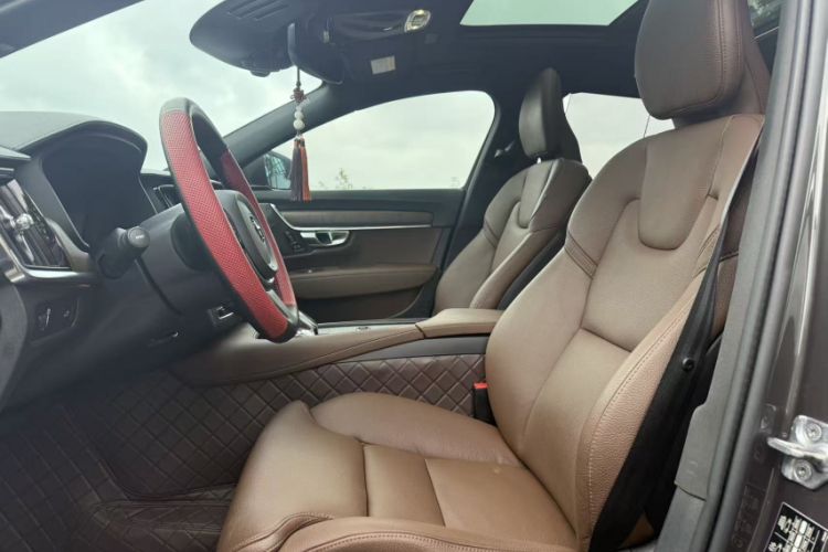 Used Volvo S90 2021 B5 Zhiyuan Luxury Edition
