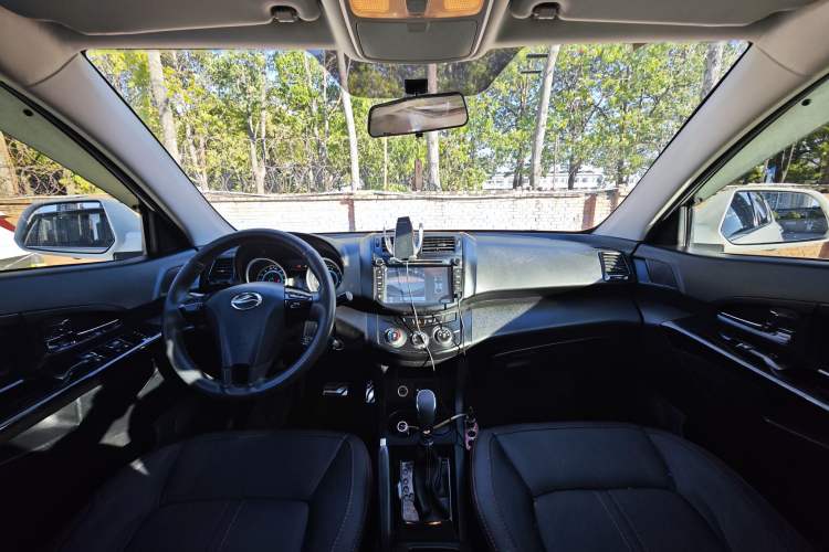 Used Land X5 2014 2.0T Automatic Innovation Edition
