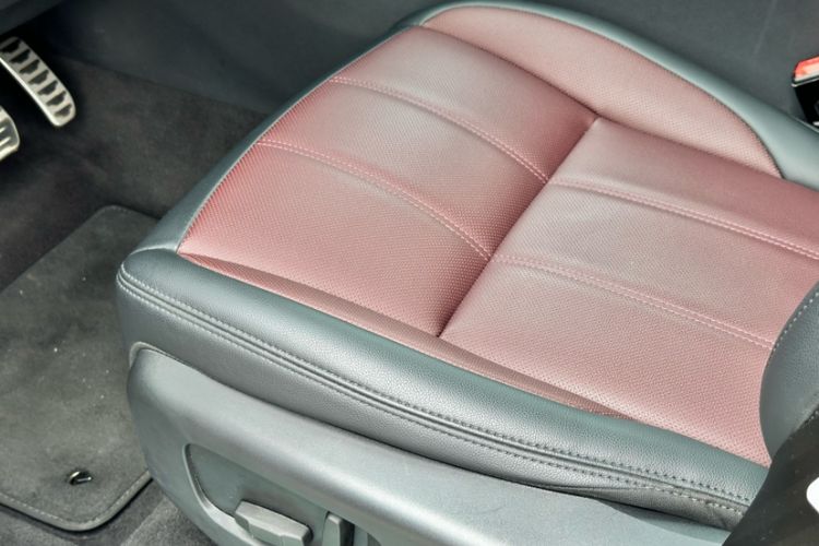 Used Land Rover Range Evoque 2021 Range Rover Velar 249 PS R-Dynamic S Performance Edition