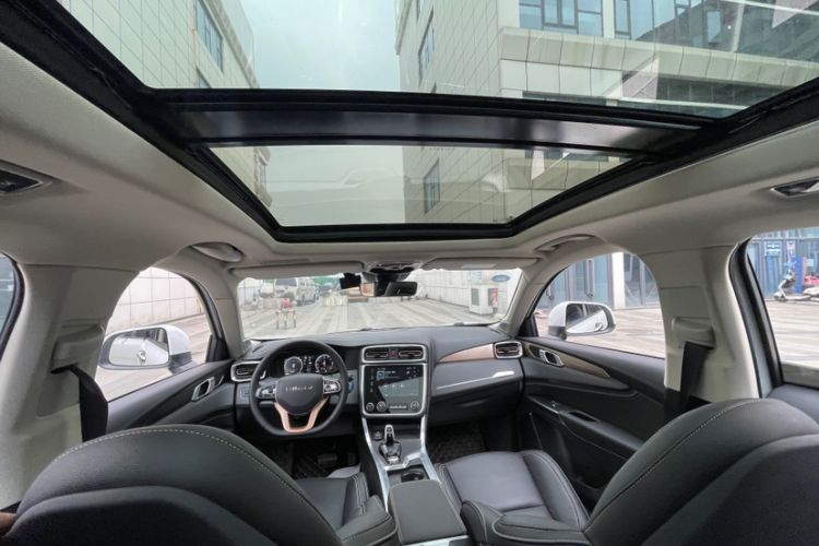 Used Lynk & Co 01 2017 2.0T Two-Wheel Drive Pro Edition
