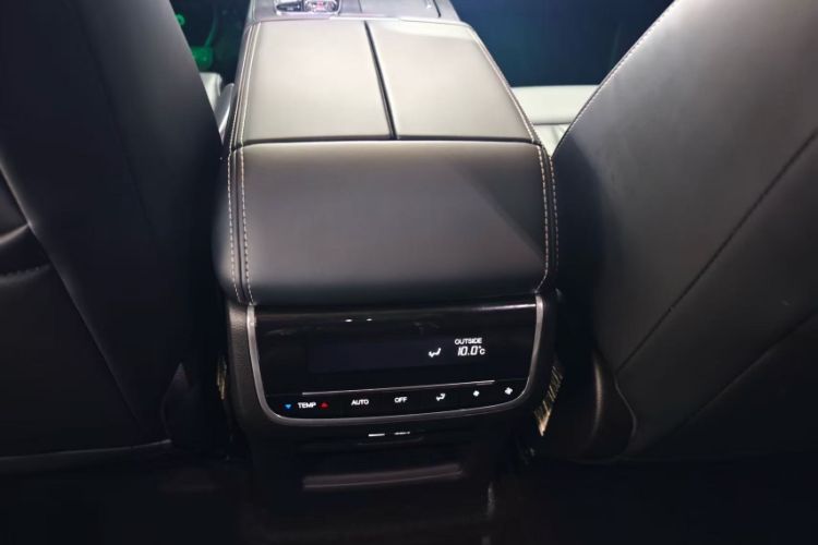 Used GAC Trumpchi GS8 2024 Linghang Series 2.0 TGDI Two-Wheel Drive Luxury Smart Connectivity Version Interior 3