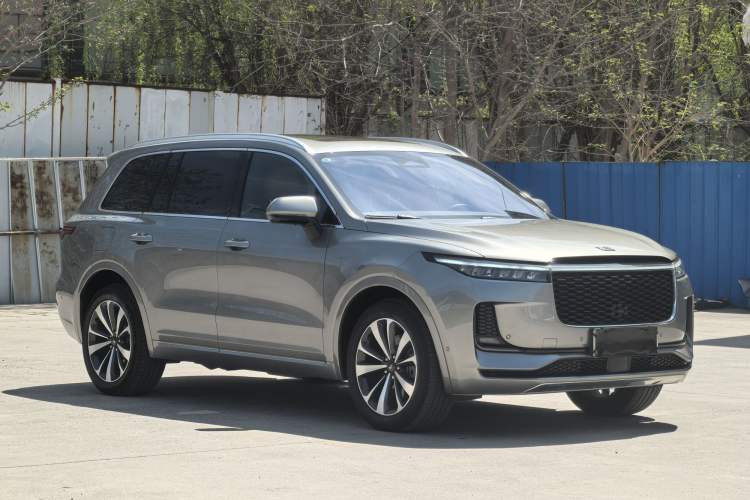 Used Li Auto ONE 2021 Extended-Range 6-Seater Version Exterior 2