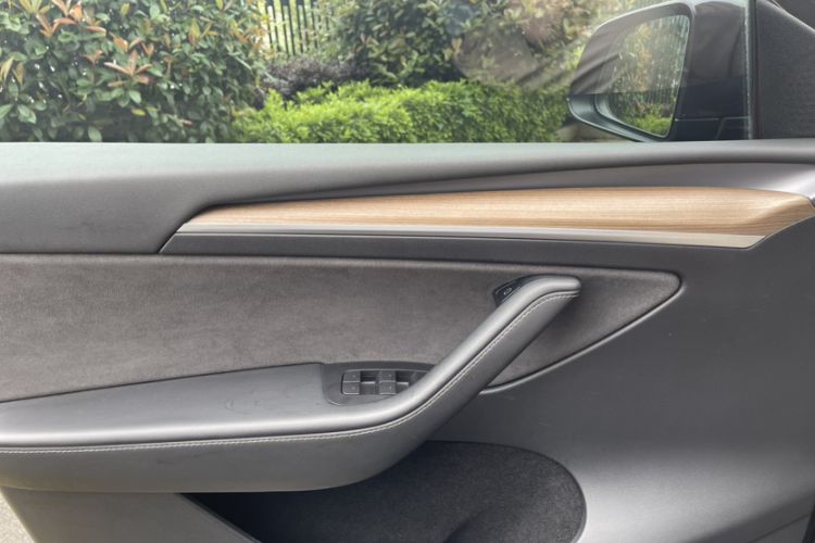 Used Tesla Model Y 2021 Standard Range Rear-Wheel Drive Version