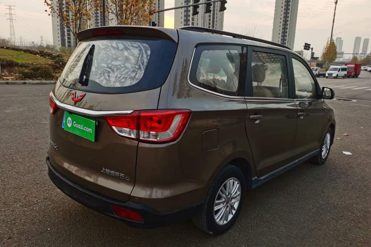 Used Wuling Hongguang 2015 1.5L S1 Comfort China V Standard
